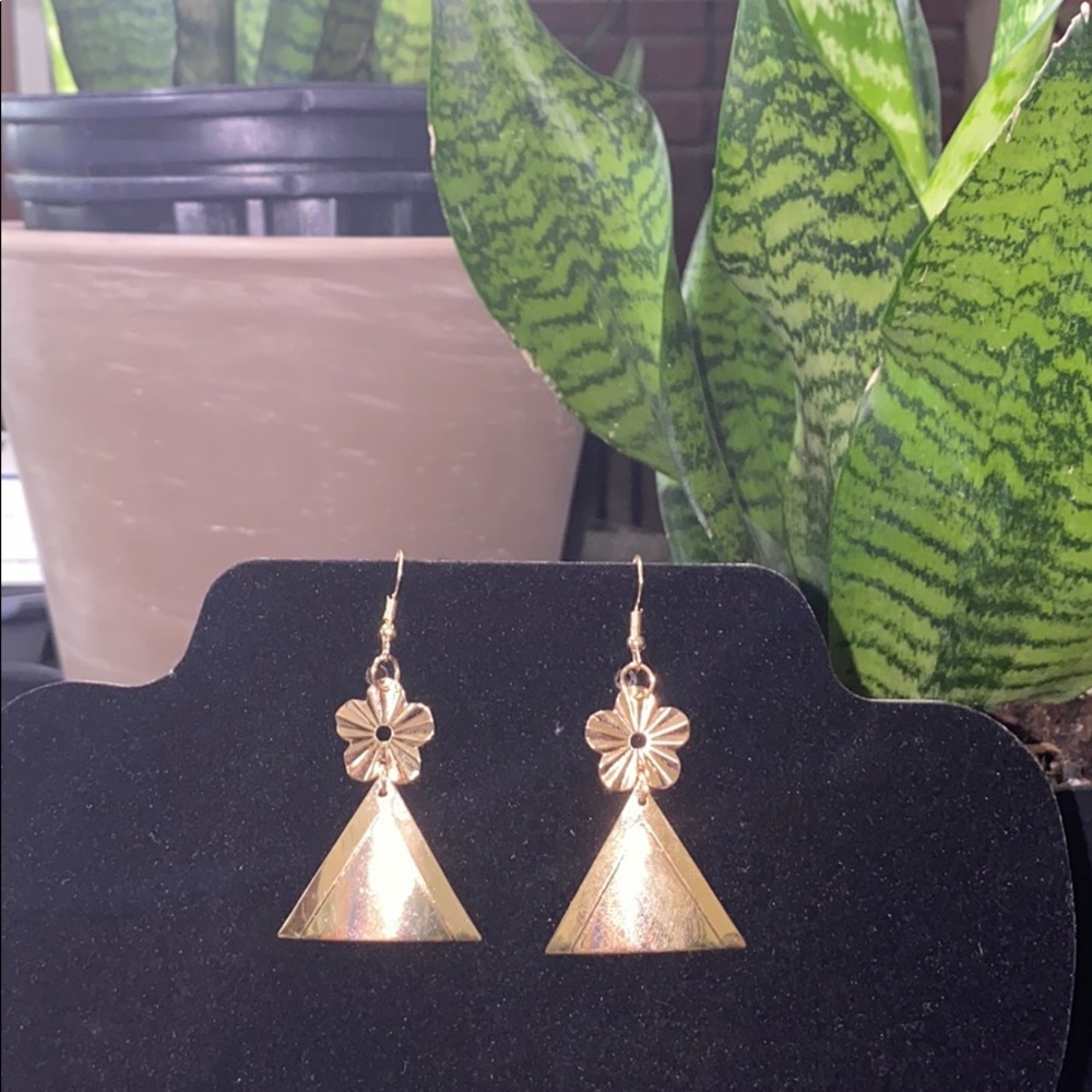 Stylish Gold Plated Fashion Dangle Earrings